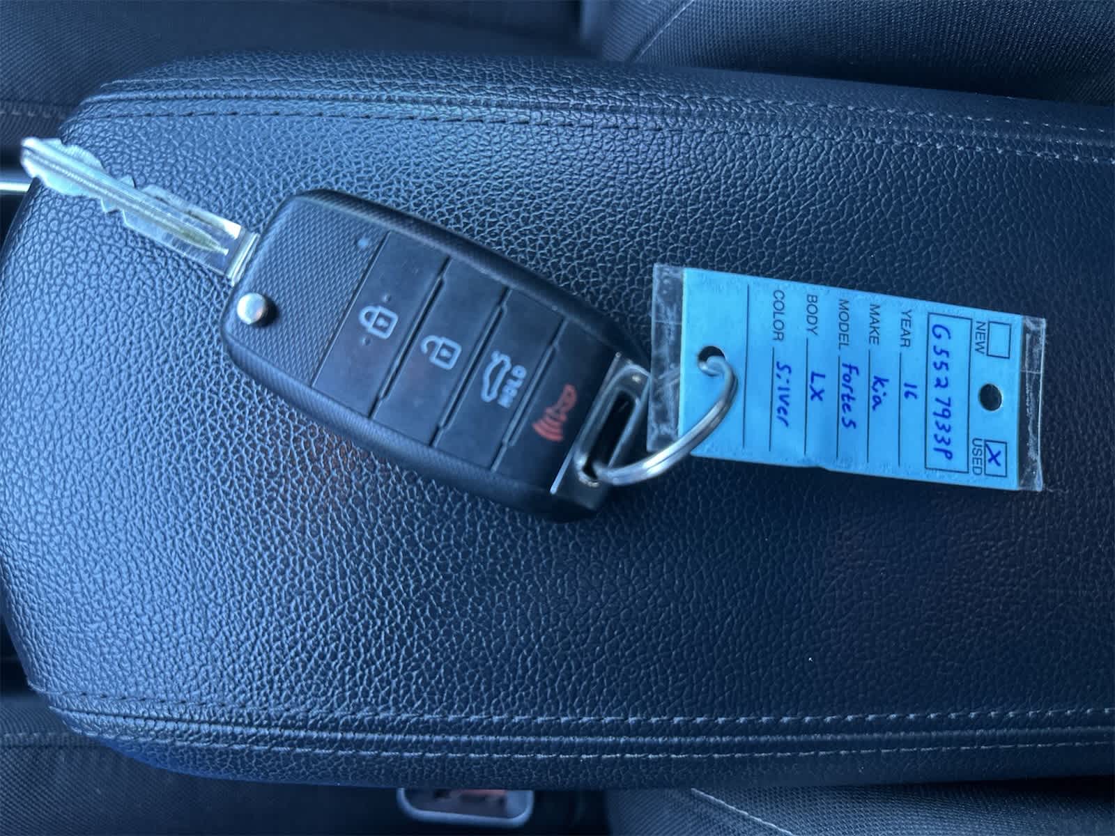 Thumbnail: 2016 Kia Forte - 21