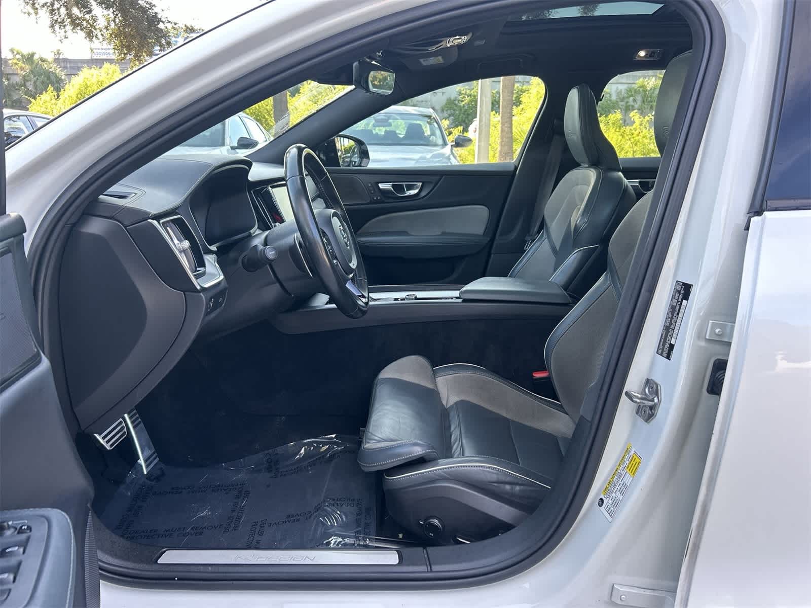 Thumbnail: 2020 Volvo V60 - 2