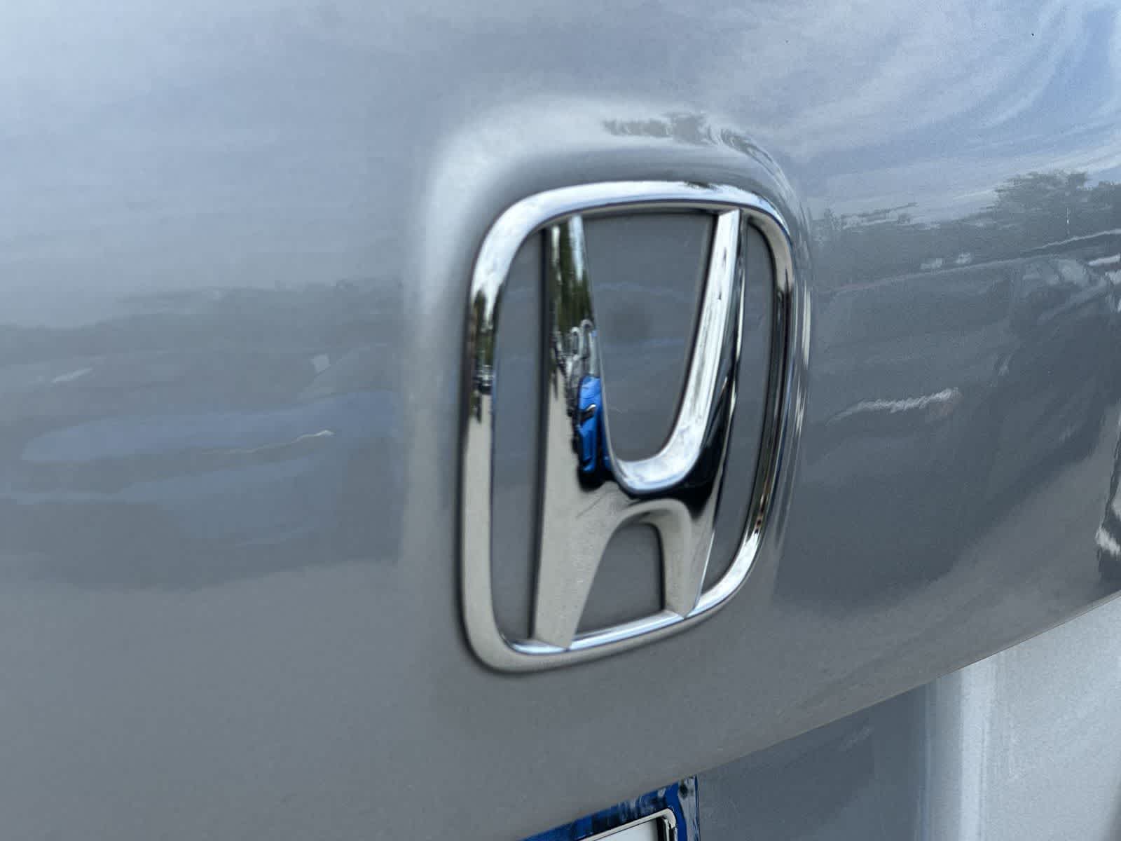 Thumbnail: 2019 Honda Pilot - 18