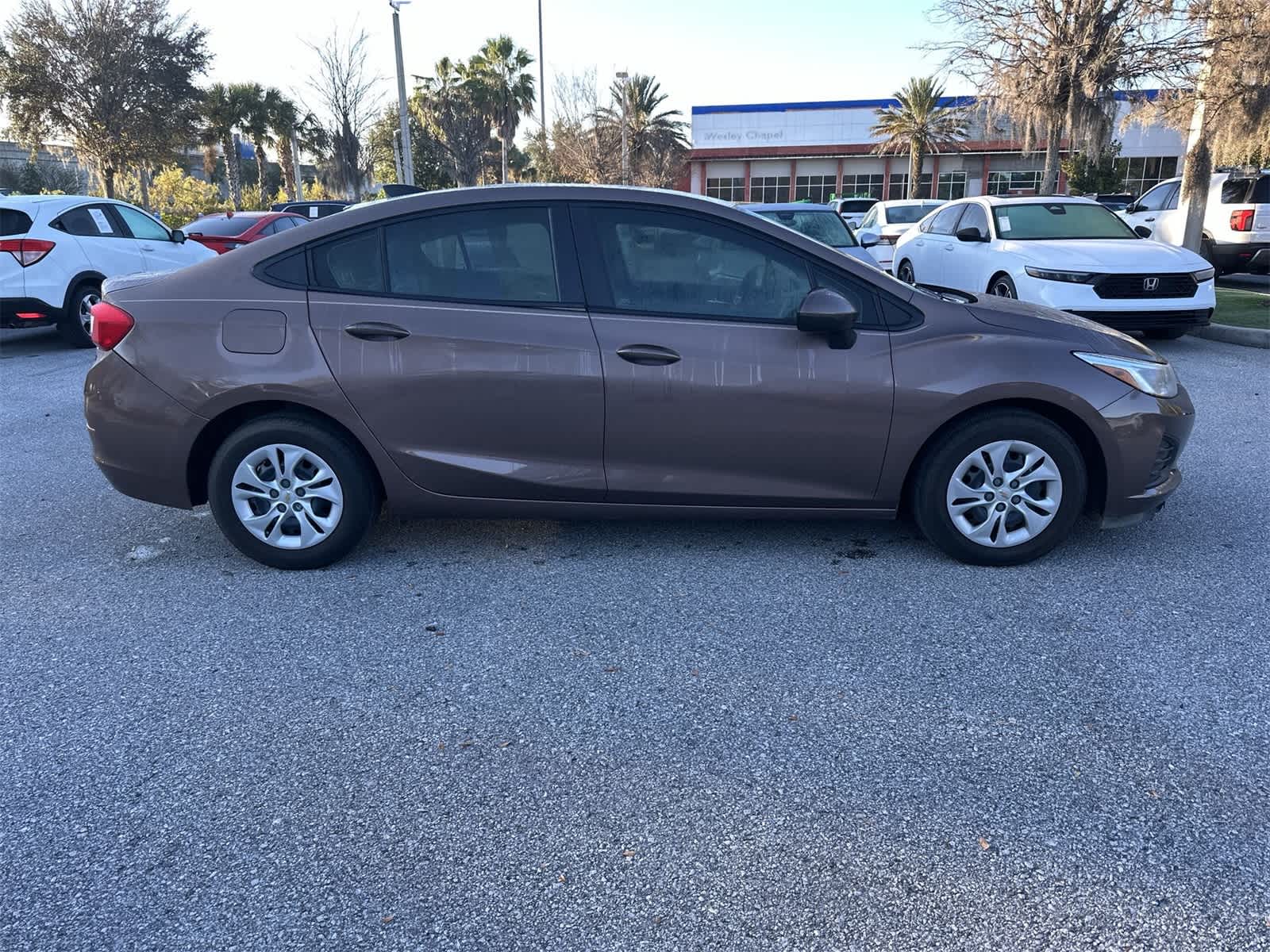 Thumbnail: 2019 Chevrolet Cruze - 7