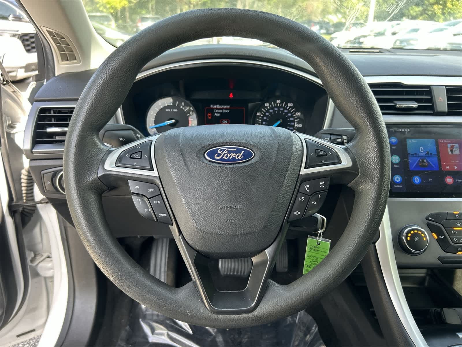 Thumbnail: 2015 Ford Fusion - 18
