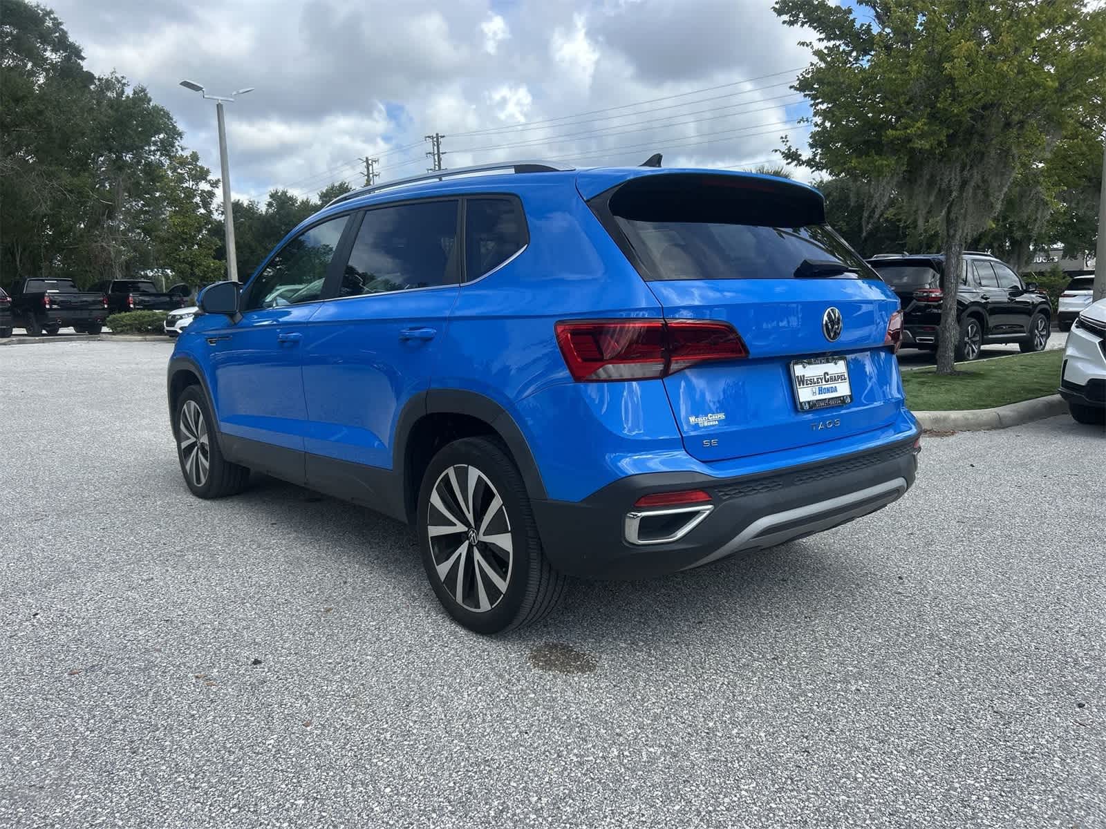 Thumbnail: 2022 Volkswagen Taos - 4
