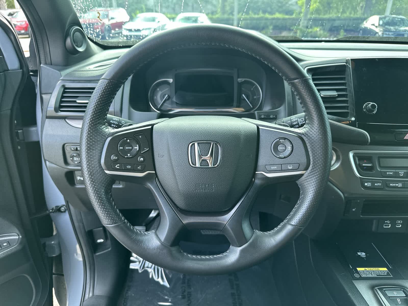 2025 Honda Passport EX-L - Photo 18