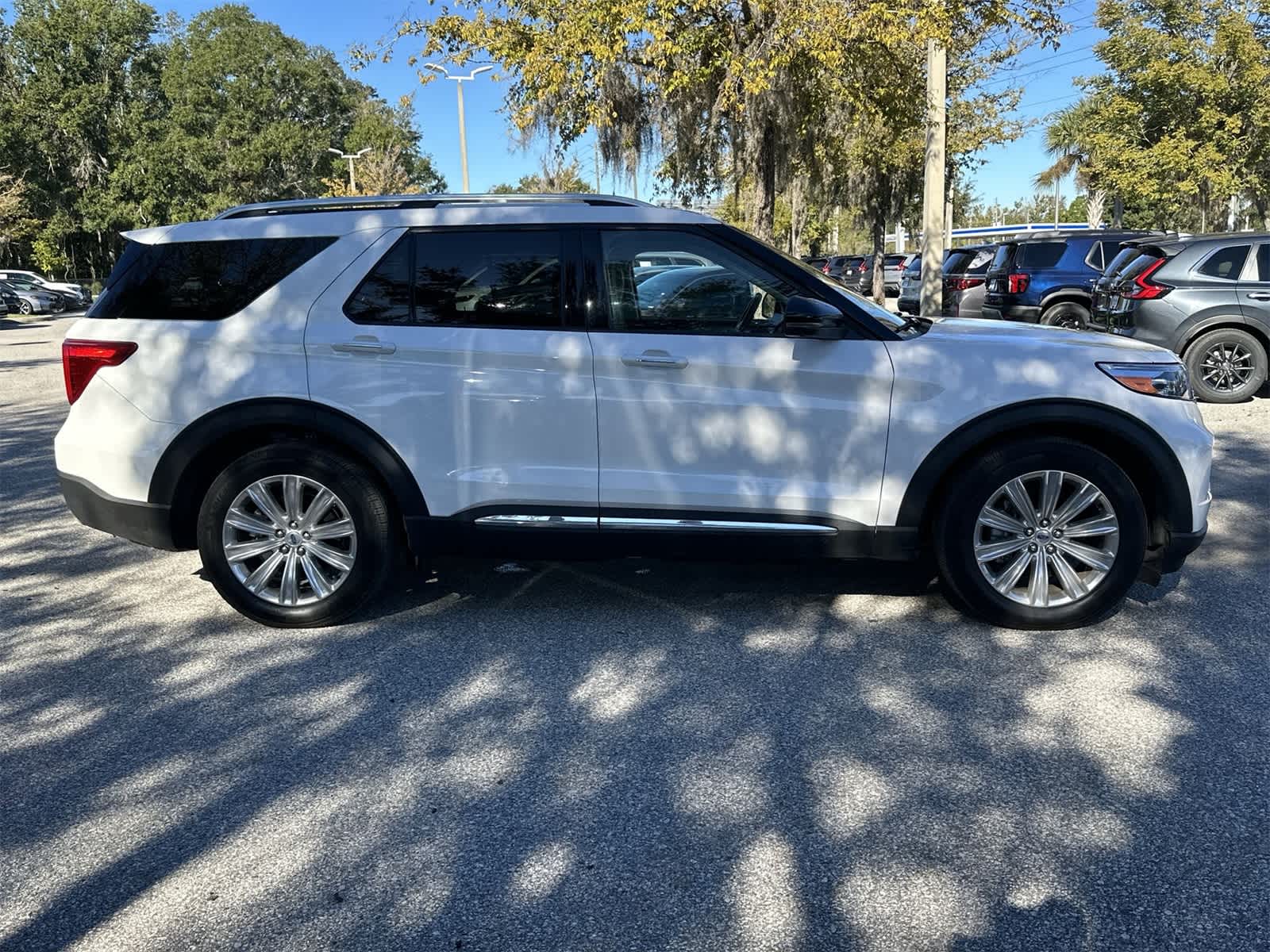 Thumbnail: 2021 Ford Explorer - 7