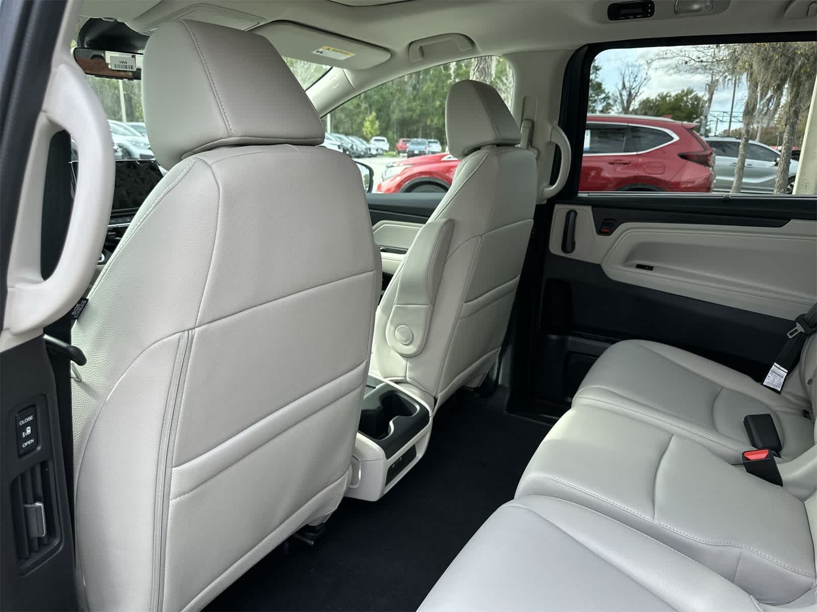 Thumbnail: 2026 Honda Odyssey - 14