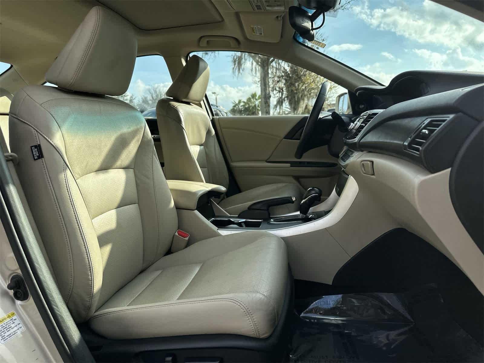 Thumbnail: 2015 Honda Accord - 17