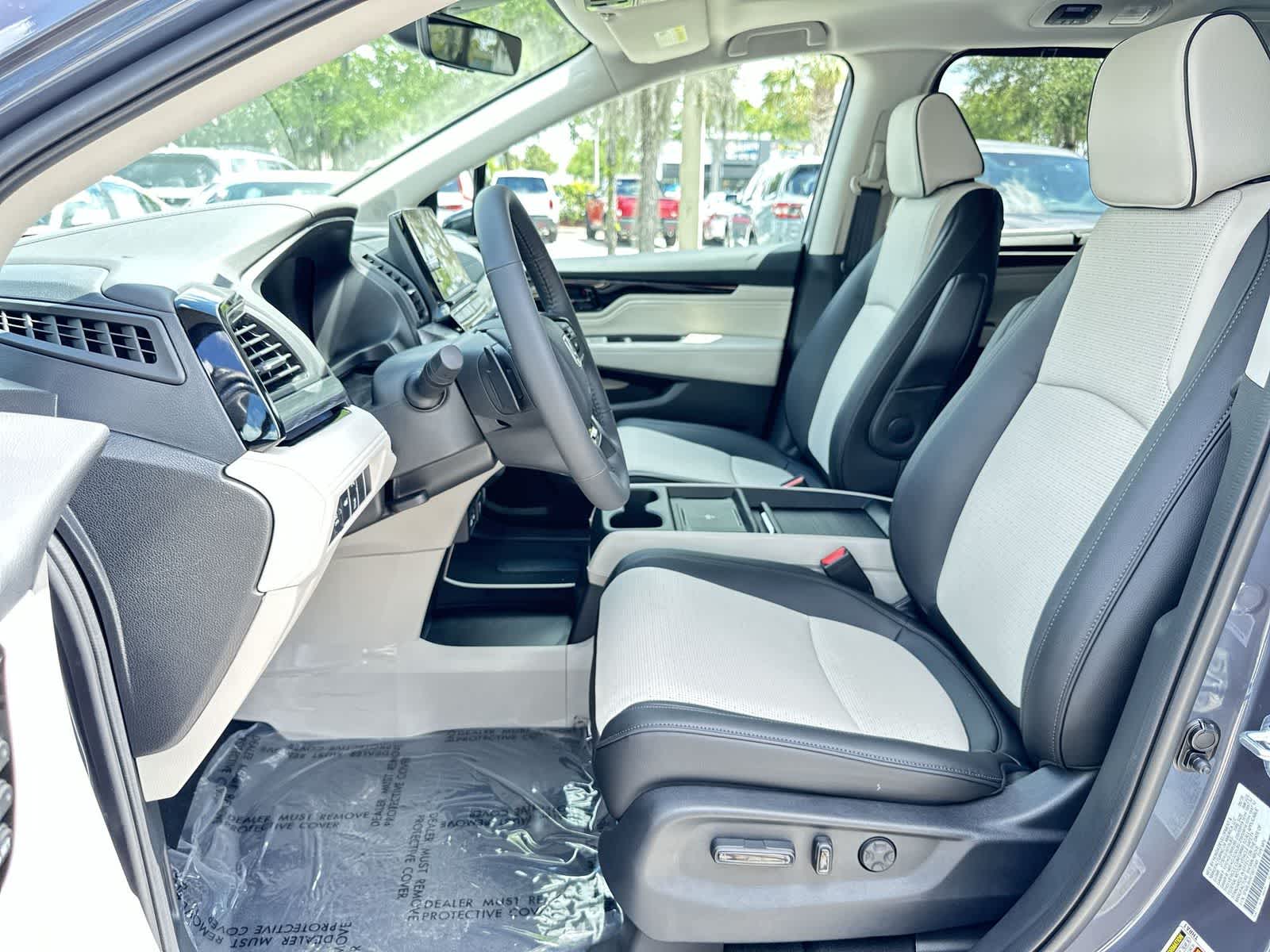 Thumbnail: 2026 Honda Odyssey - 13