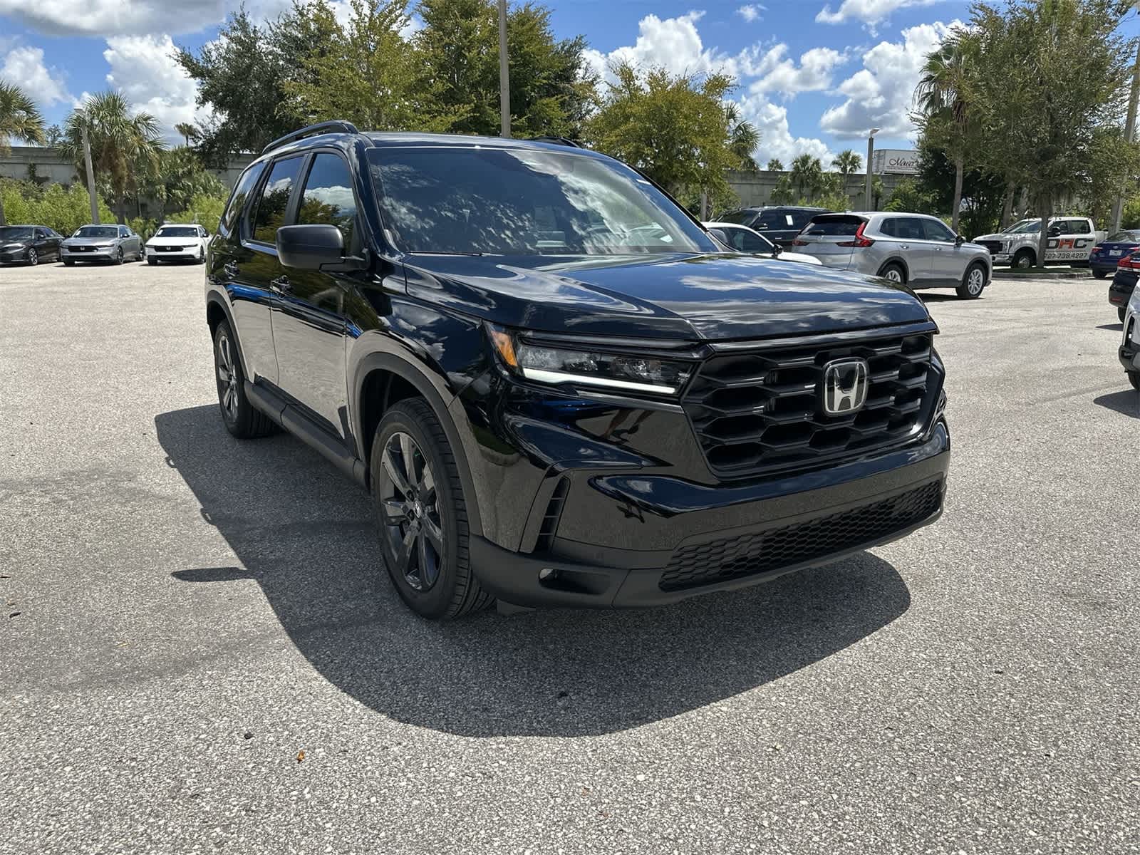 Thumbnail: 2025 Honda Pilot - 8