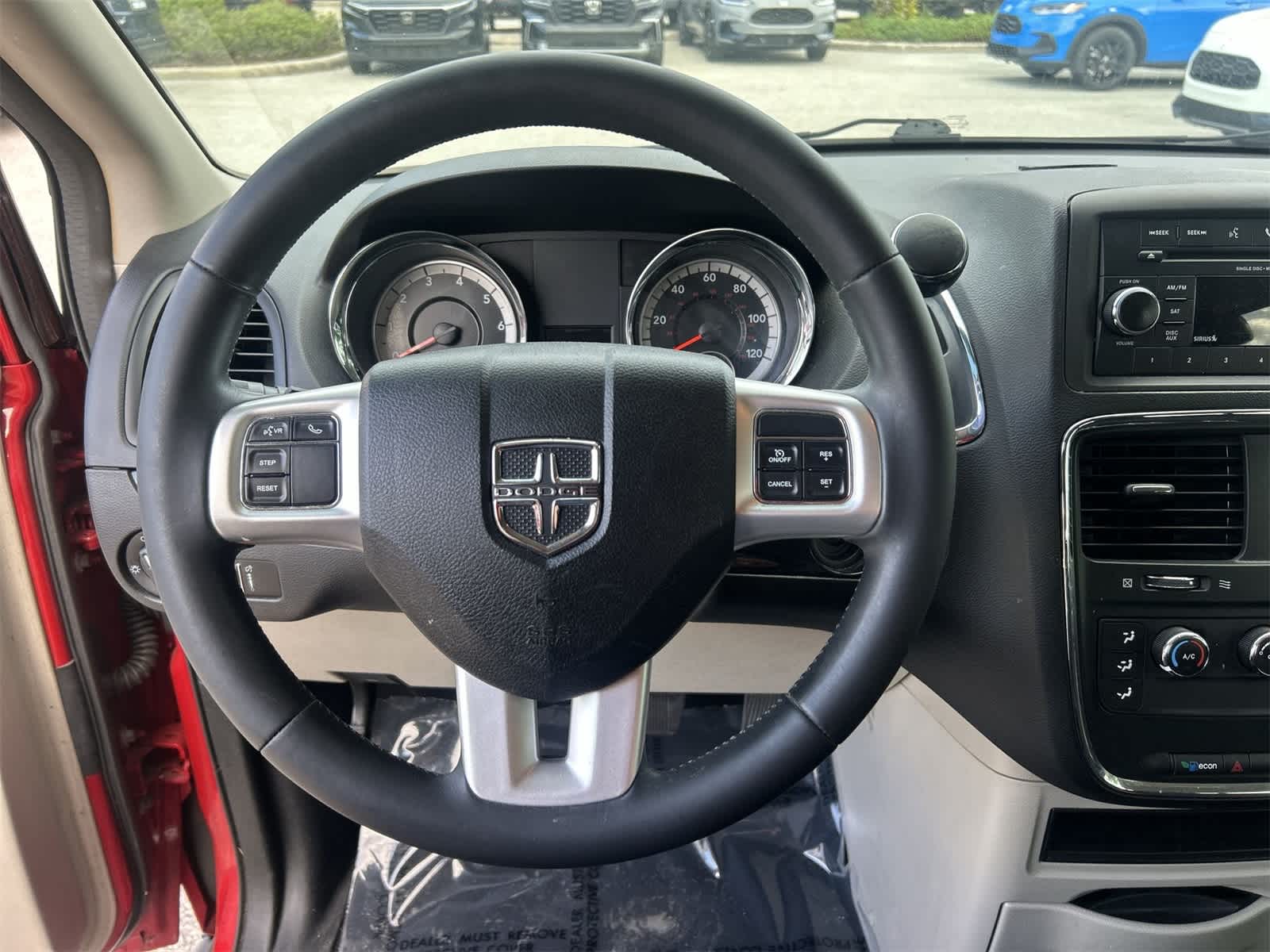Thumbnail: 2015 Dodge Grand Caravan - 18