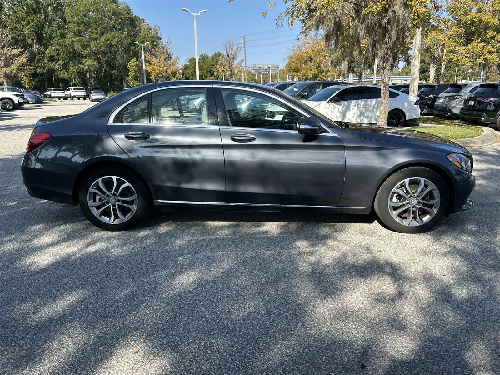 Thumbnail: 2015 Mercedes-Benz C-Class - 7