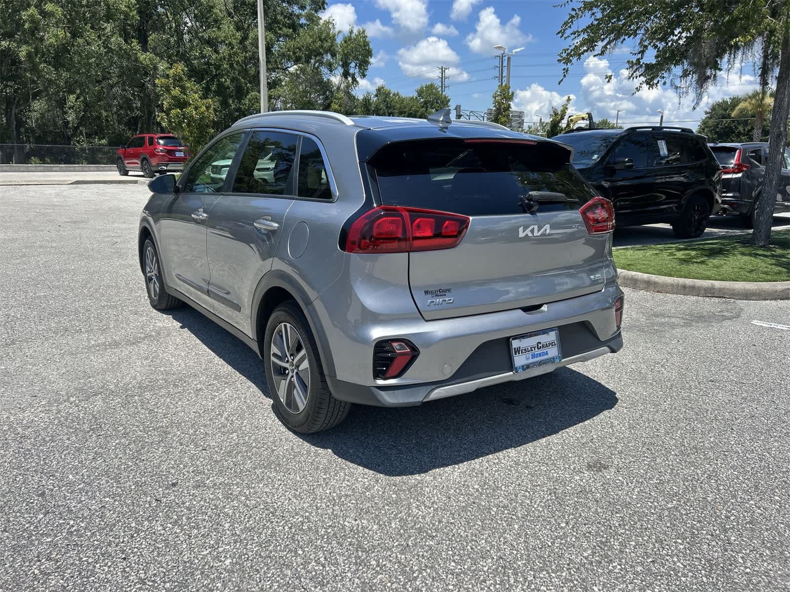 Thumbnail: 2022 Kia Niro - 4