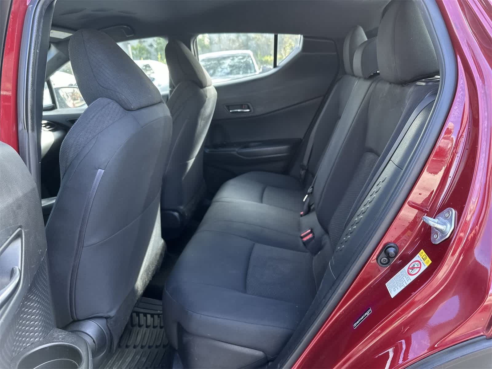 Thumbnail: 2018 Toyota C-HR - 17