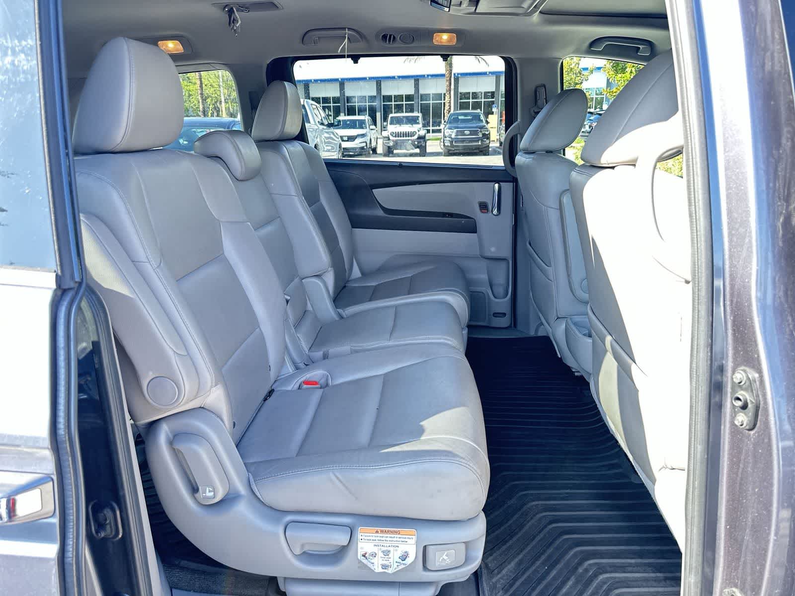 Thumbnail: 2014 Honda Odyssey - 16