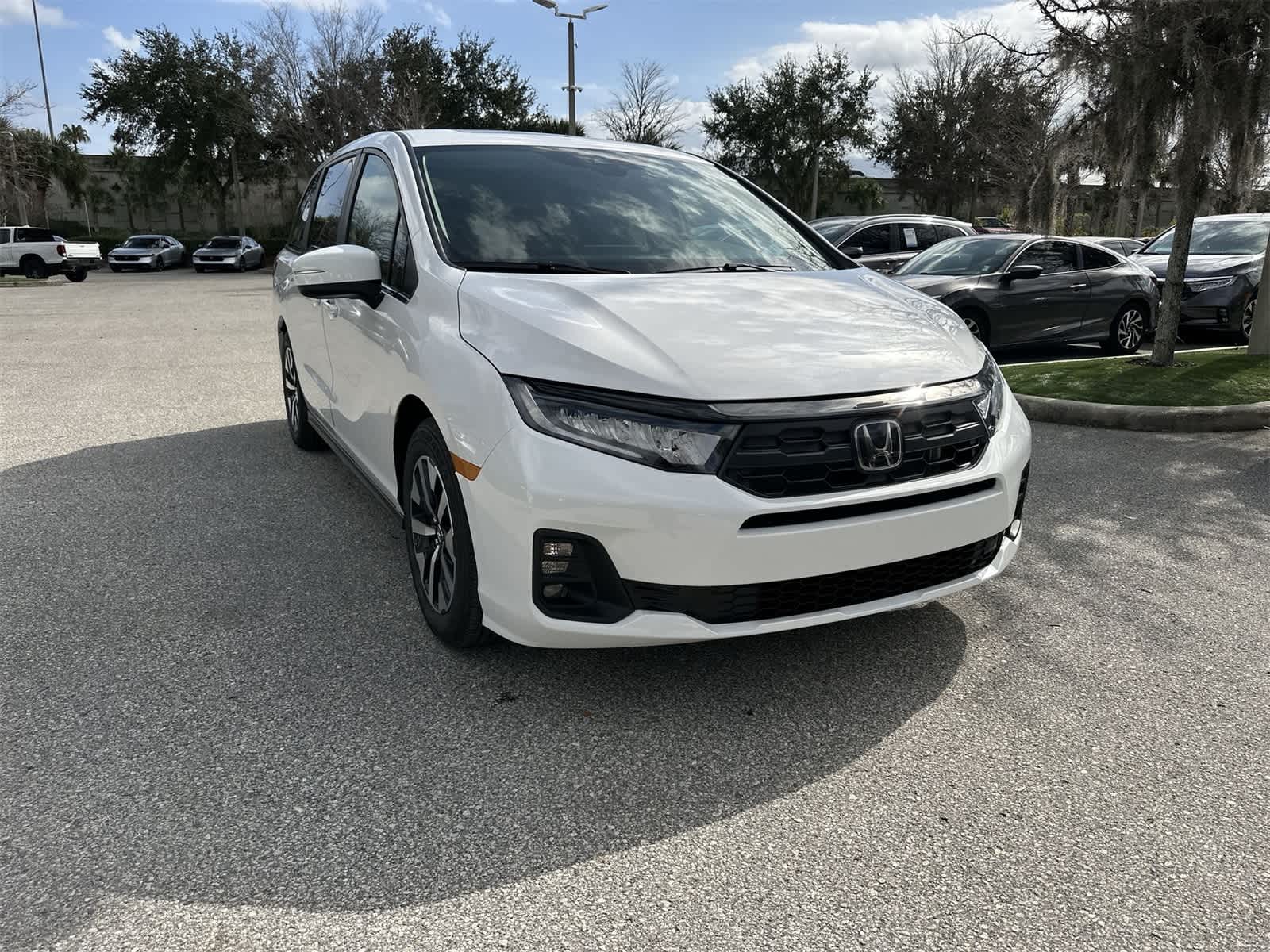 Thumbnail: 2026 Honda Odyssey - 8