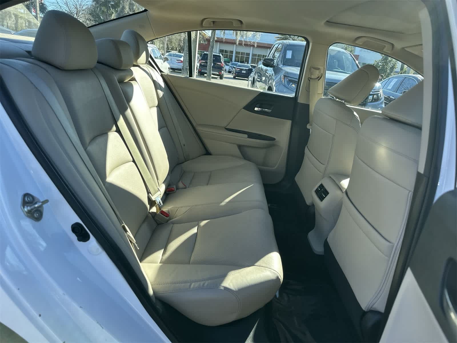 Thumbnail: 2016 Honda Accord - 16