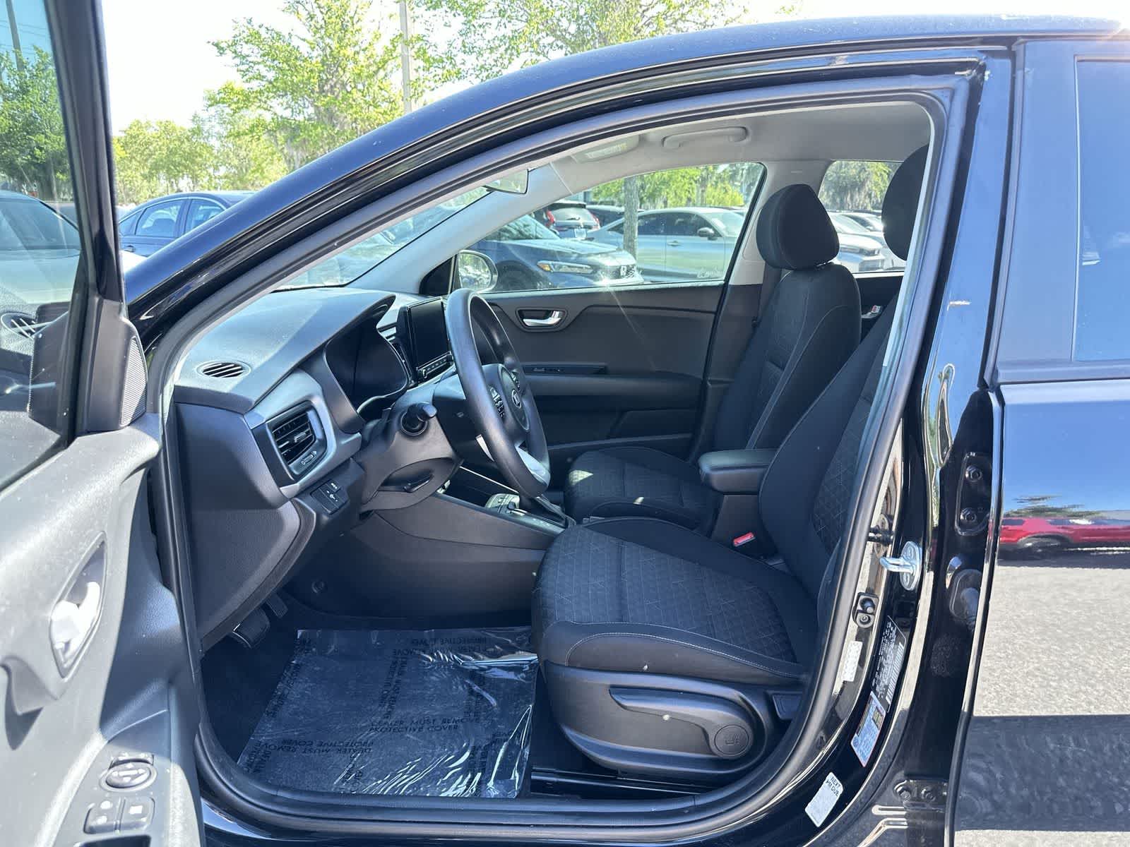 Thumbnail: 2021 Kia Rio - 2