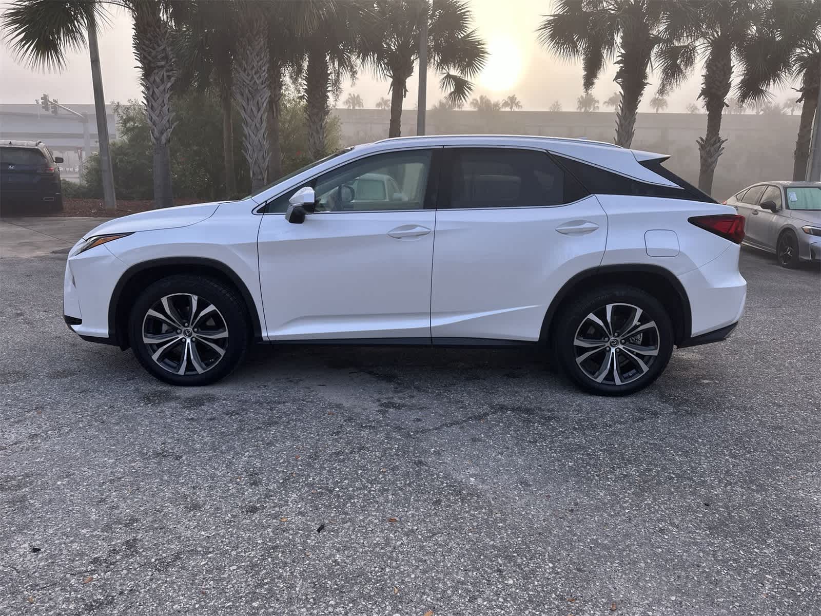 Thumbnail: 2018 Lexus RX - 3