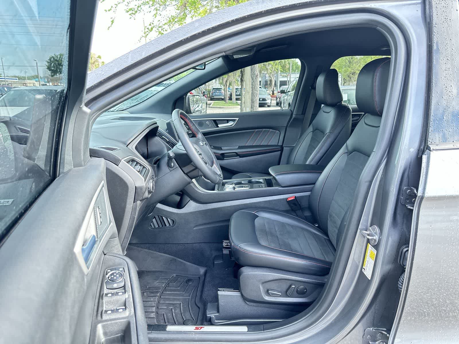 Thumbnail: 2024 Ford Edge - 2