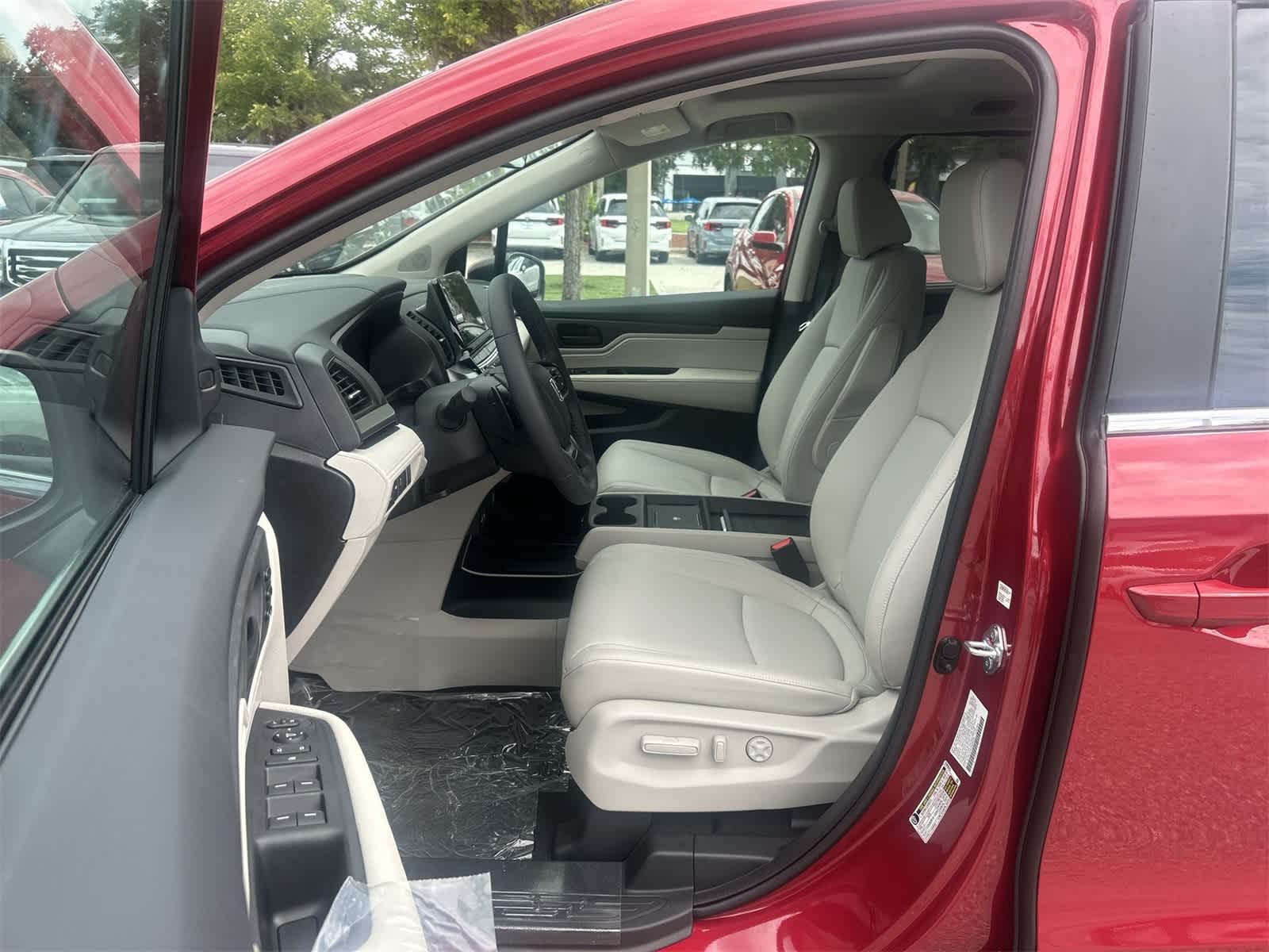 Thumbnail: 2025 Honda Odyssey - 2