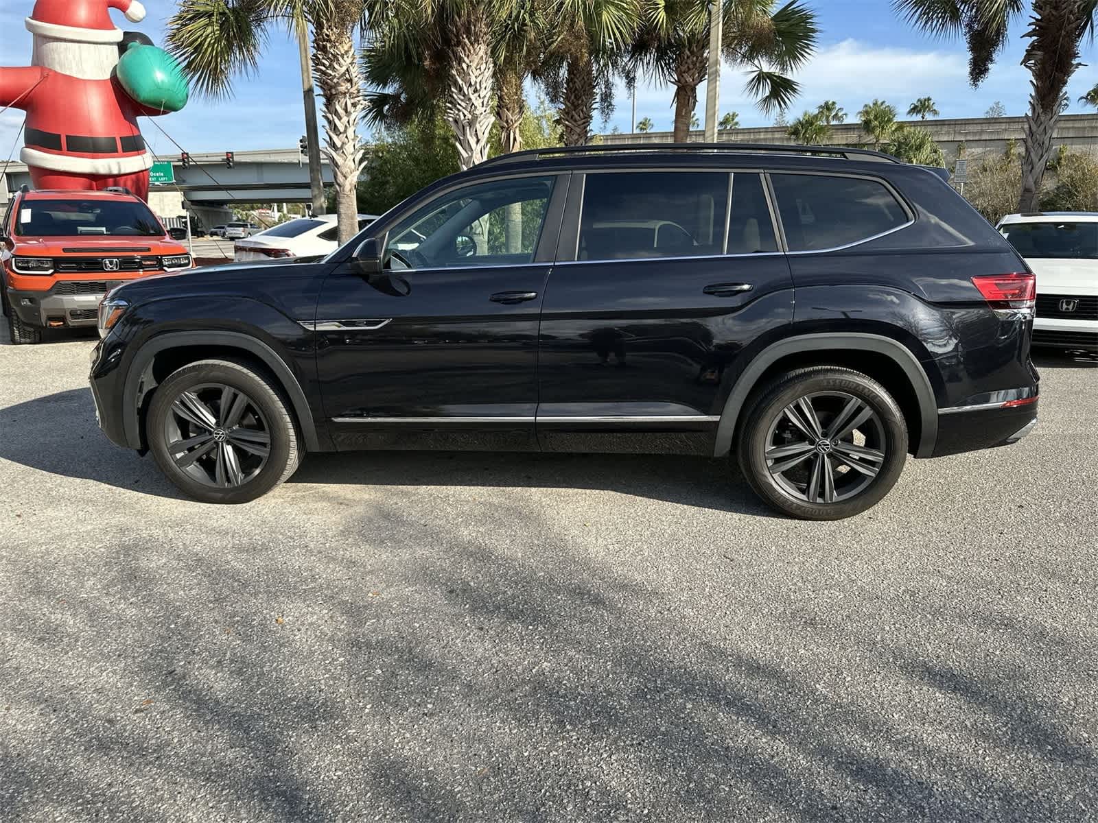 Thumbnail: 2021 Volkswagen Atlas - 3