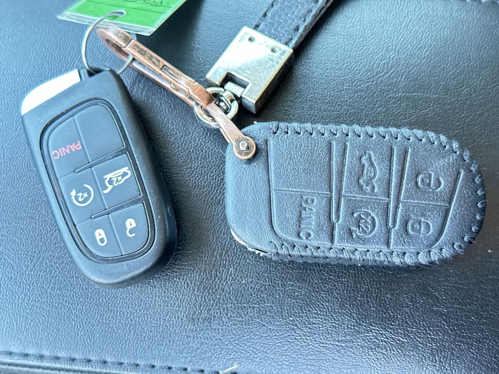 Thumbnail: 2015 Jeep Cherokee - 22