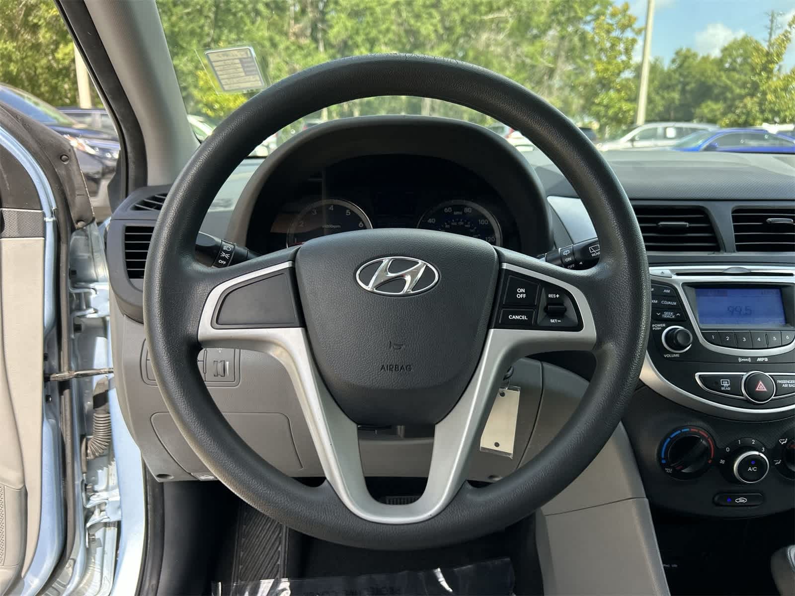 Thumbnail: 2013 Hyundai Accent - 18