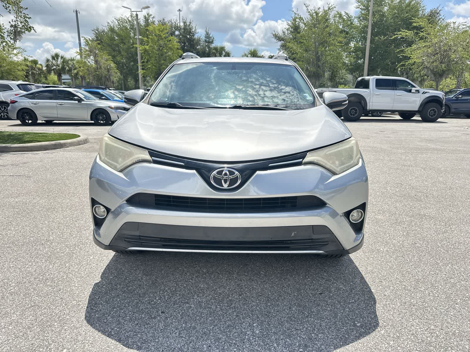 Thumbnail: 2016 Toyota RAV4 - 9