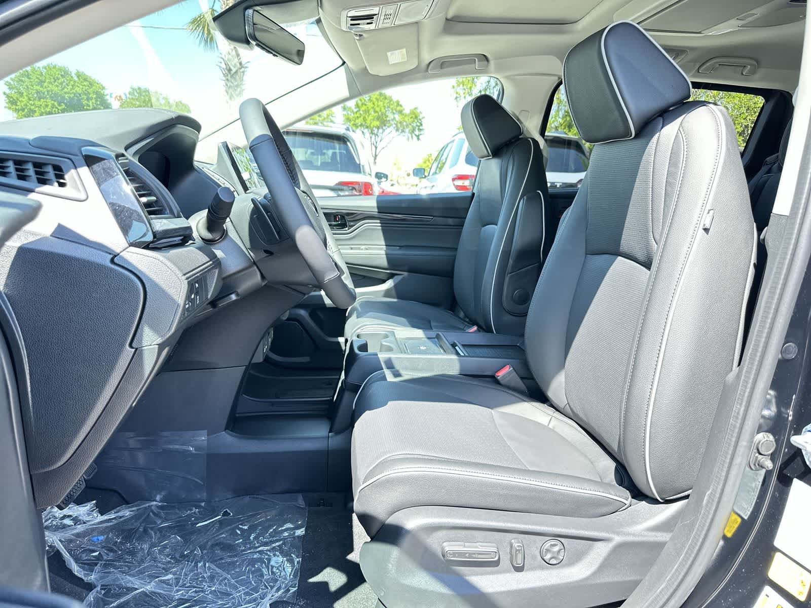 Thumbnail: 2026 Honda Odyssey - 12