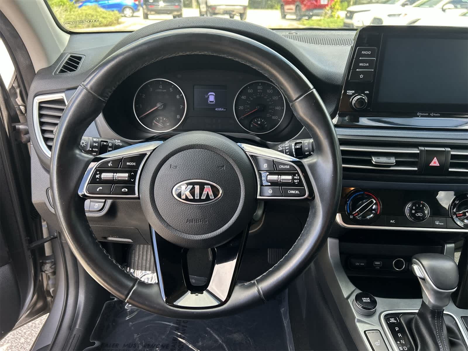 Thumbnail: 2021 Kia Seltos - 18
