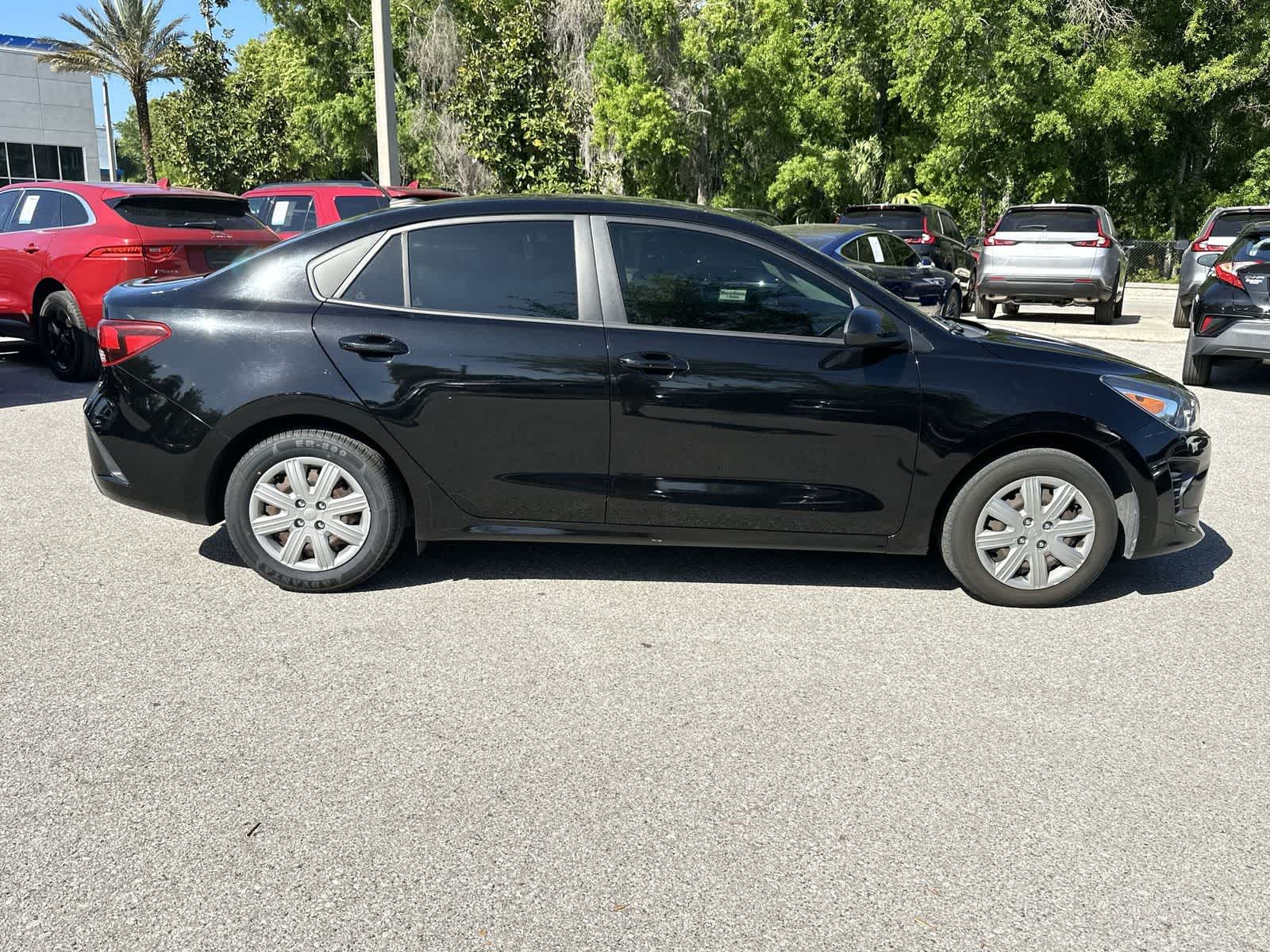 Thumbnail: 2021 Kia Rio - 7