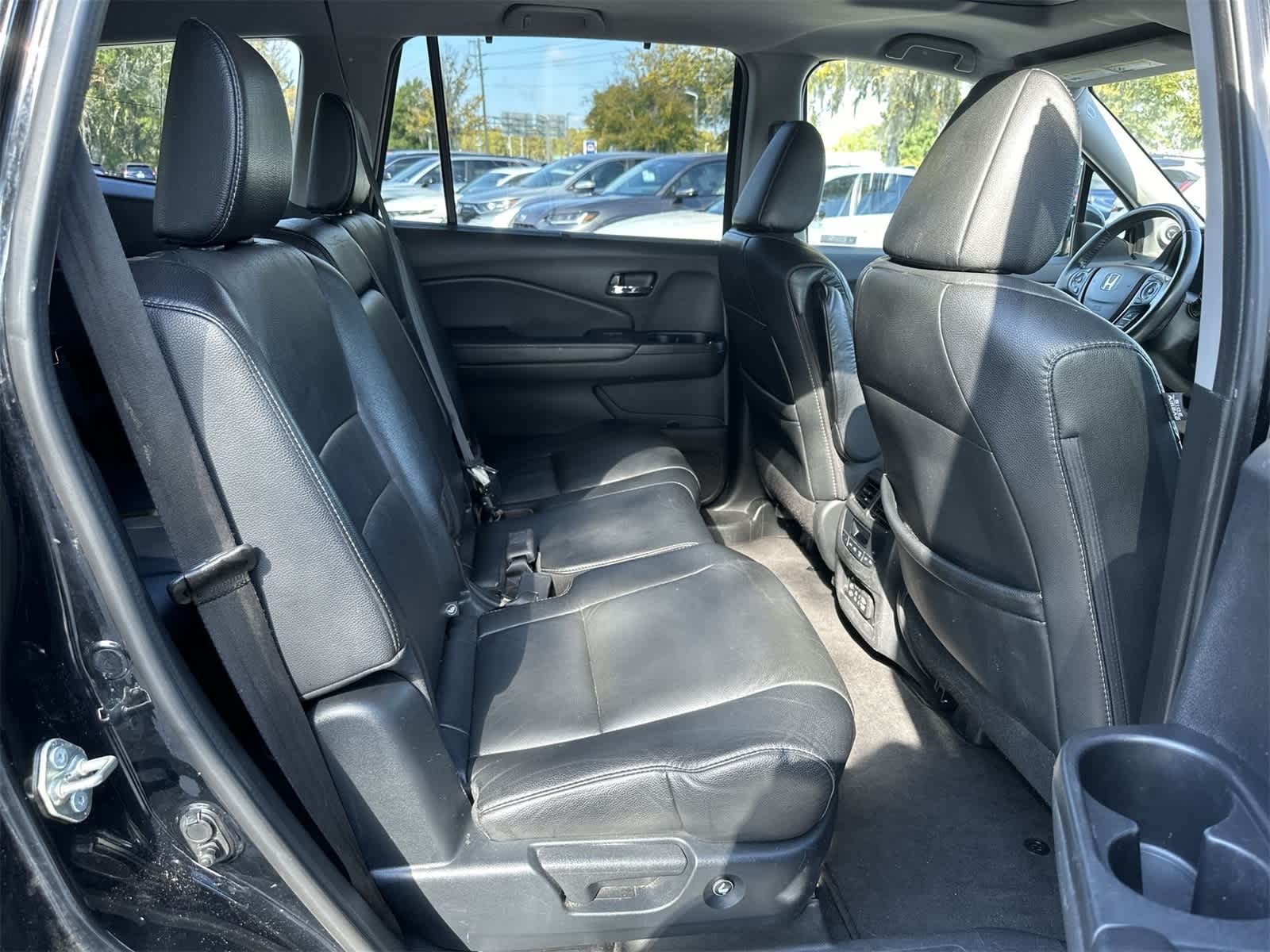 Thumbnail: 2018 Honda Pilot - 16