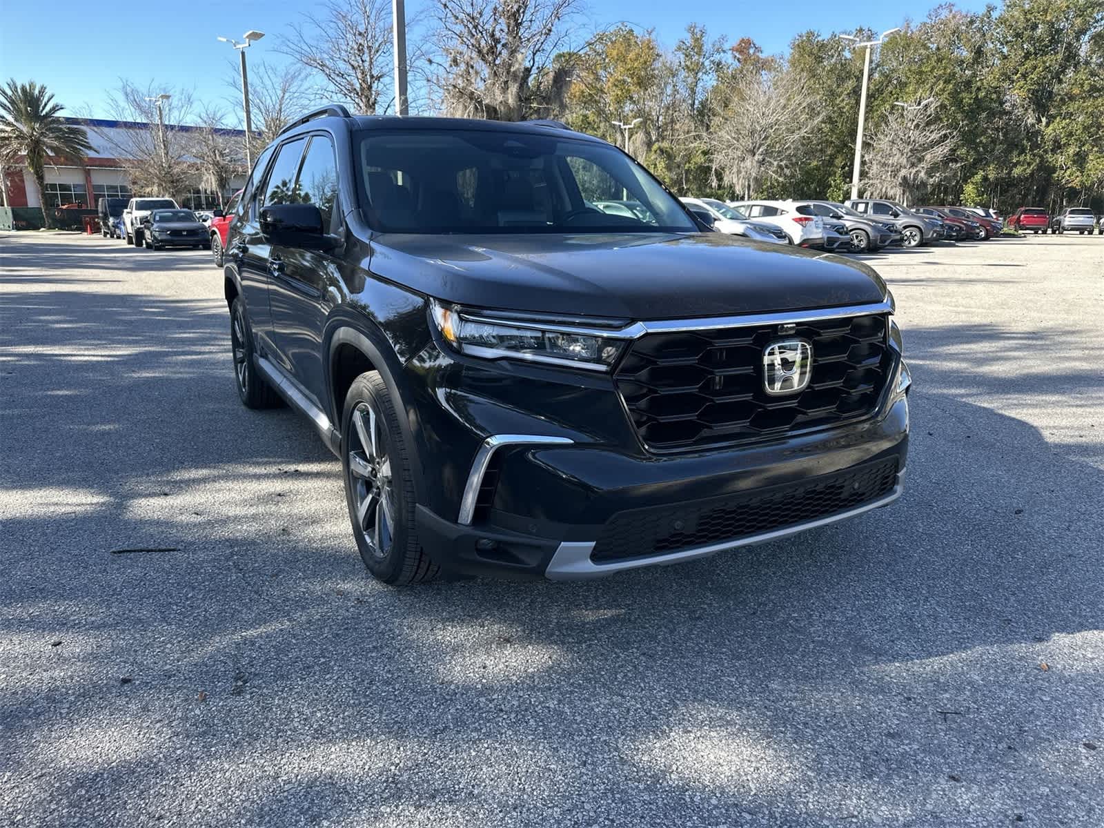 Thumbnail: 2025 Honda Pilot - 8