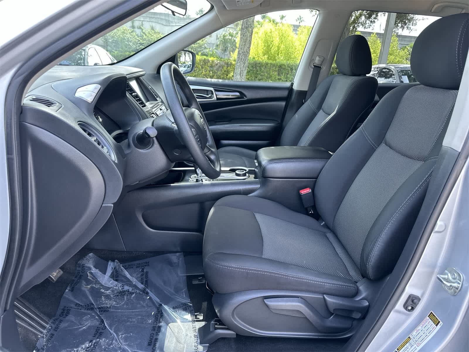 Thumbnail: 2019 Nissan Pathfinder - 13