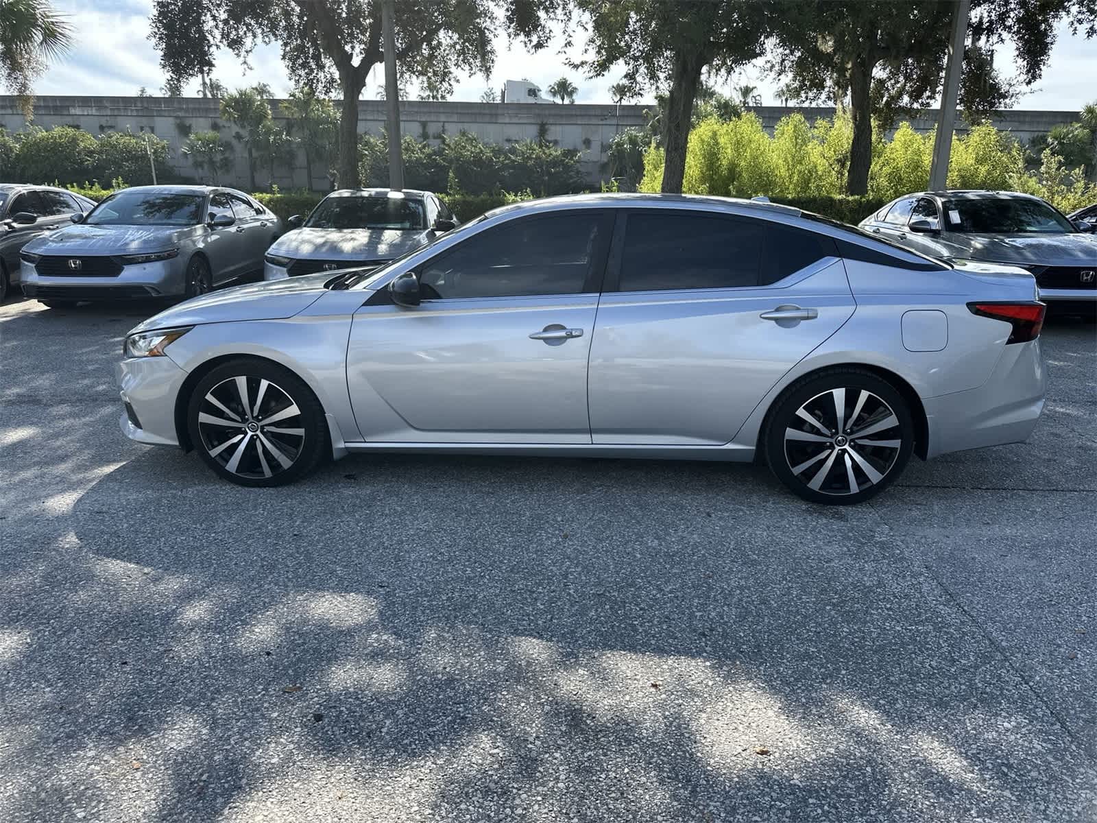Thumbnail: 2019 Nissan Altima - 3