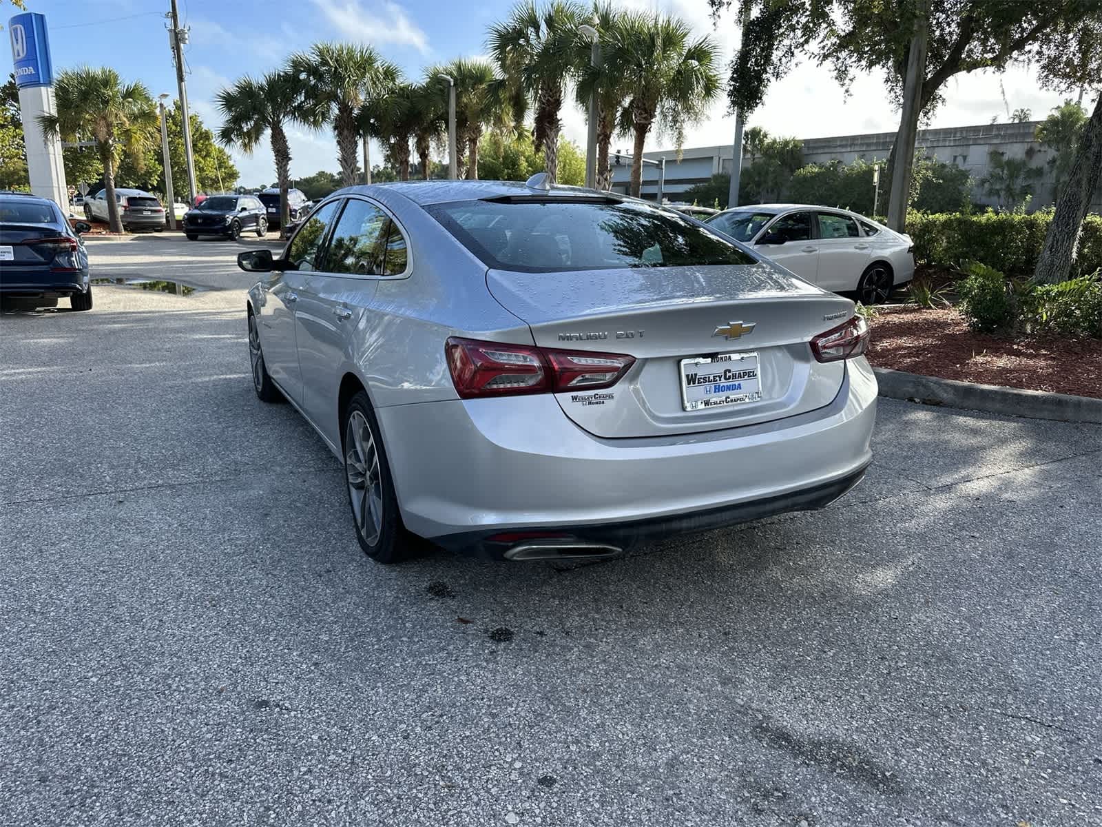 Thumbnail: 2020 Chevrolet Malibu - 4