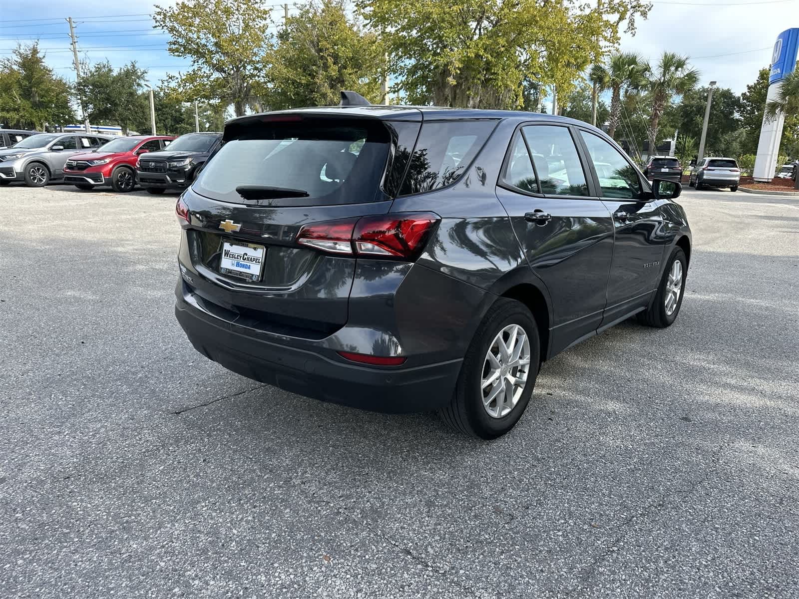 Thumbnail: 2022 Chevrolet Equinox - 6