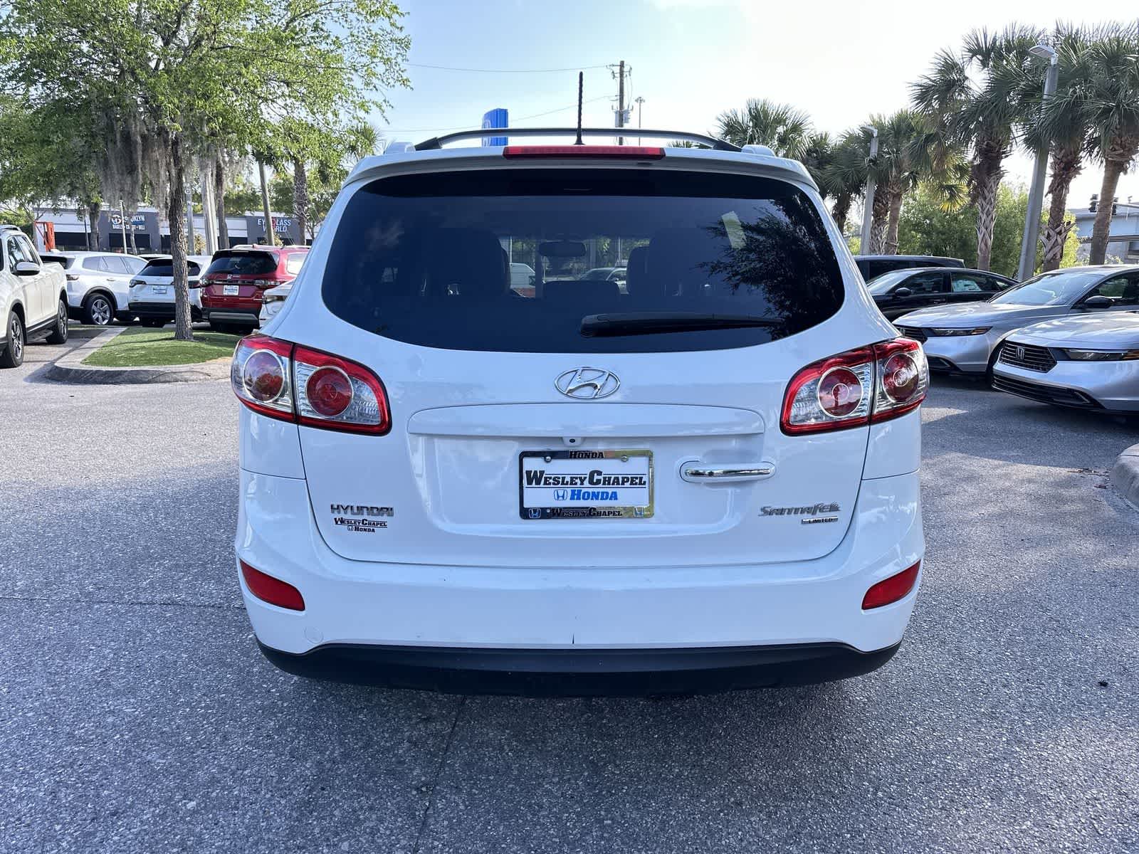 Thumbnail: 2011 Hyundai Santa Fe - 5
