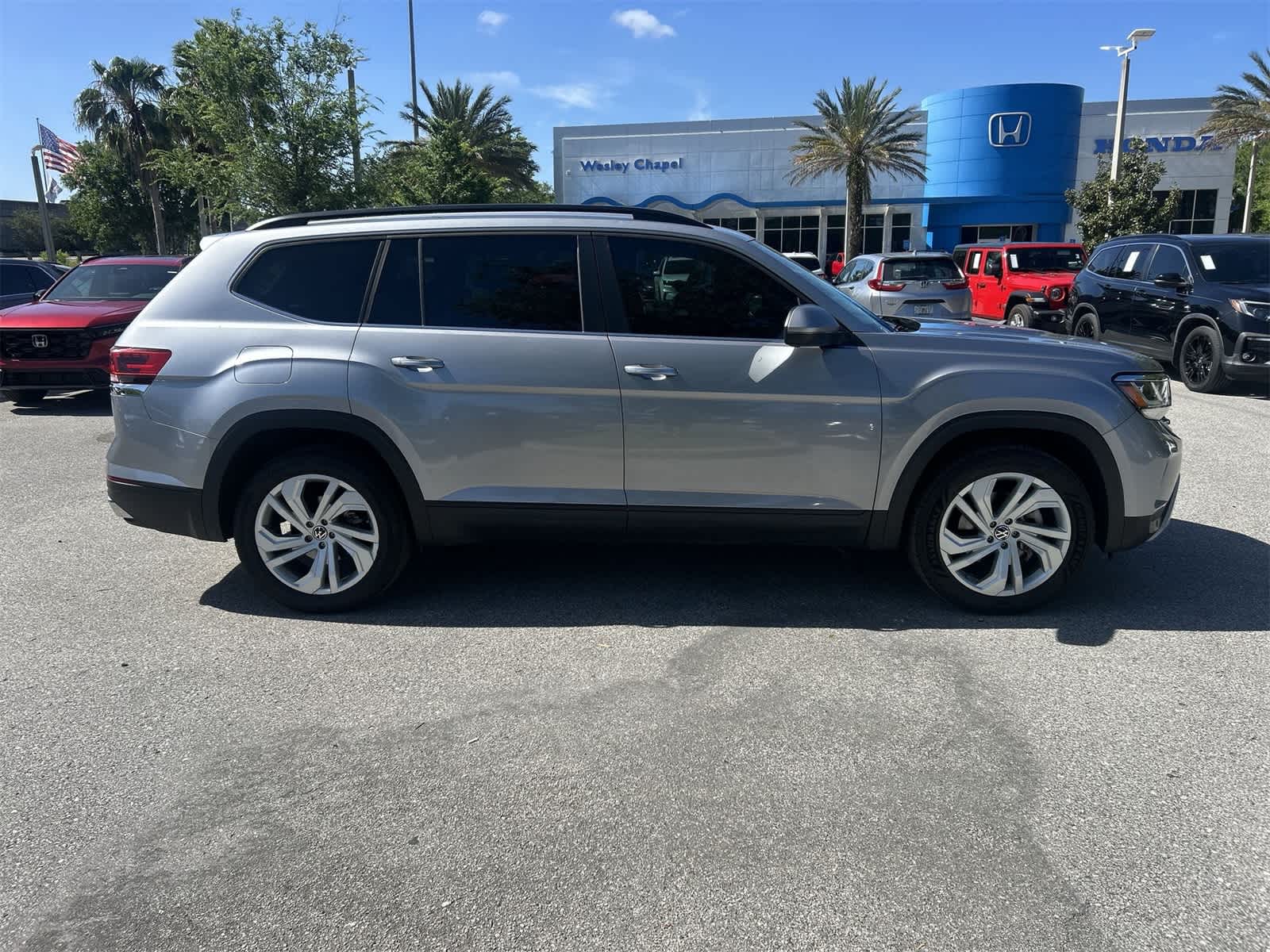 2021 Volkswagen Atlas SE 7