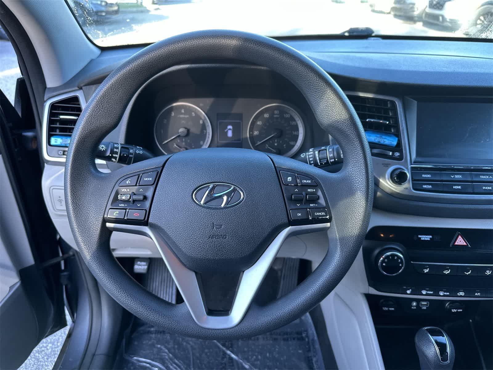 Thumbnail: 2018 Hyundai Tucson - 18