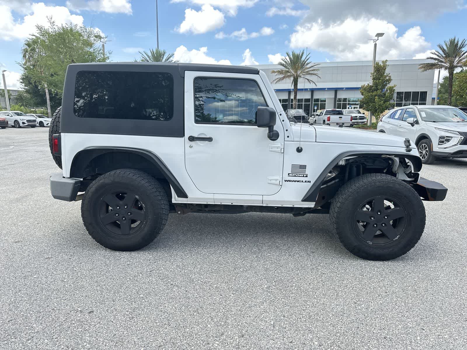 Thumbnail: 2013 Jeep Wrangler - 7