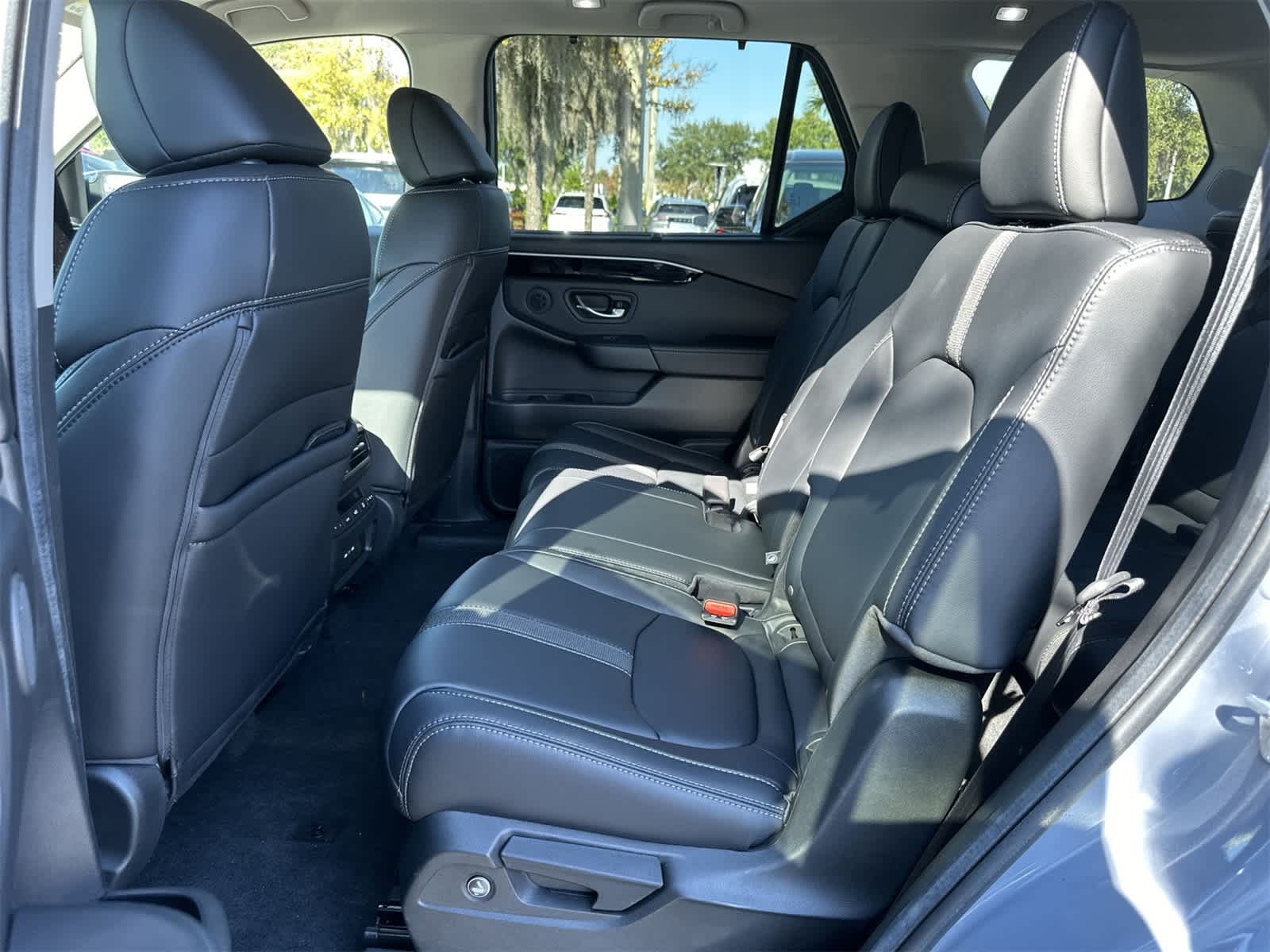 Thumbnail: 2025 Honda Pilot - 15