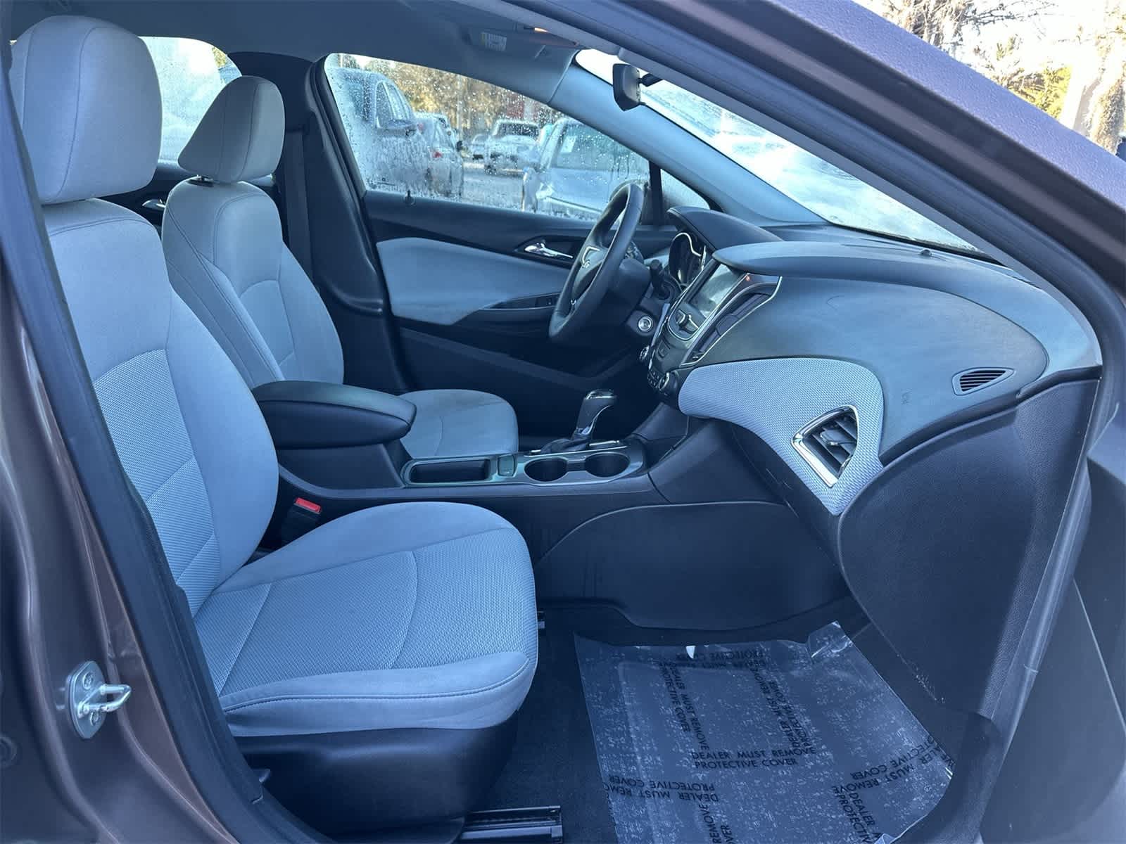 Thumbnail: 2019 Chevrolet Cruze - 17