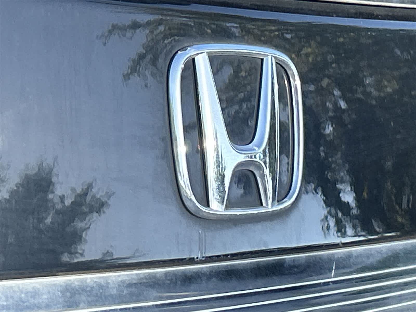 Thumbnail: 2013 Honda Odyssey - 10