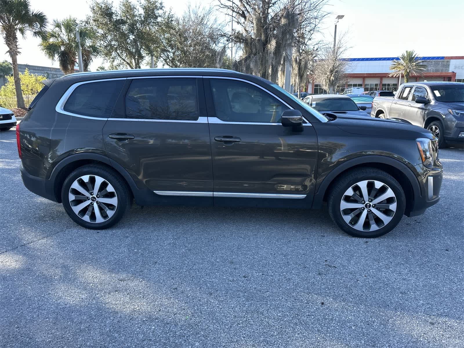 Thumbnail: 2021 Kia Telluride - 7