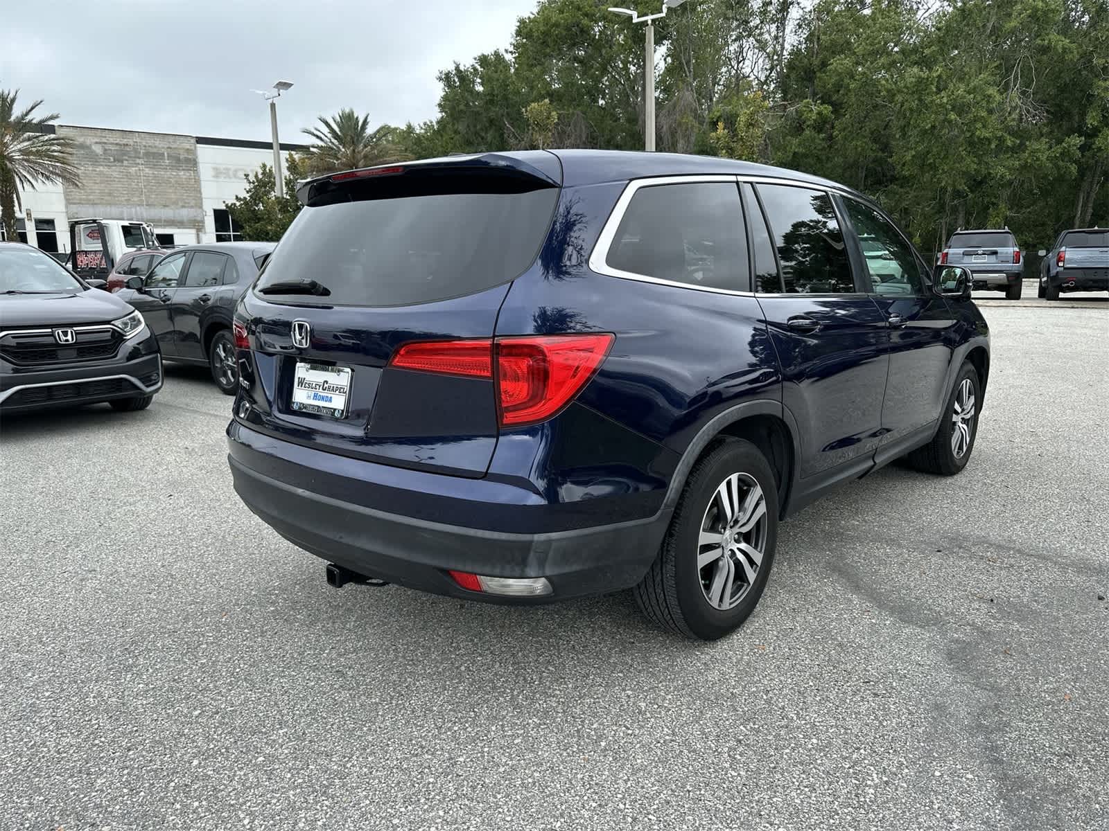 Thumbnail: 2016 Honda Pilot - 6