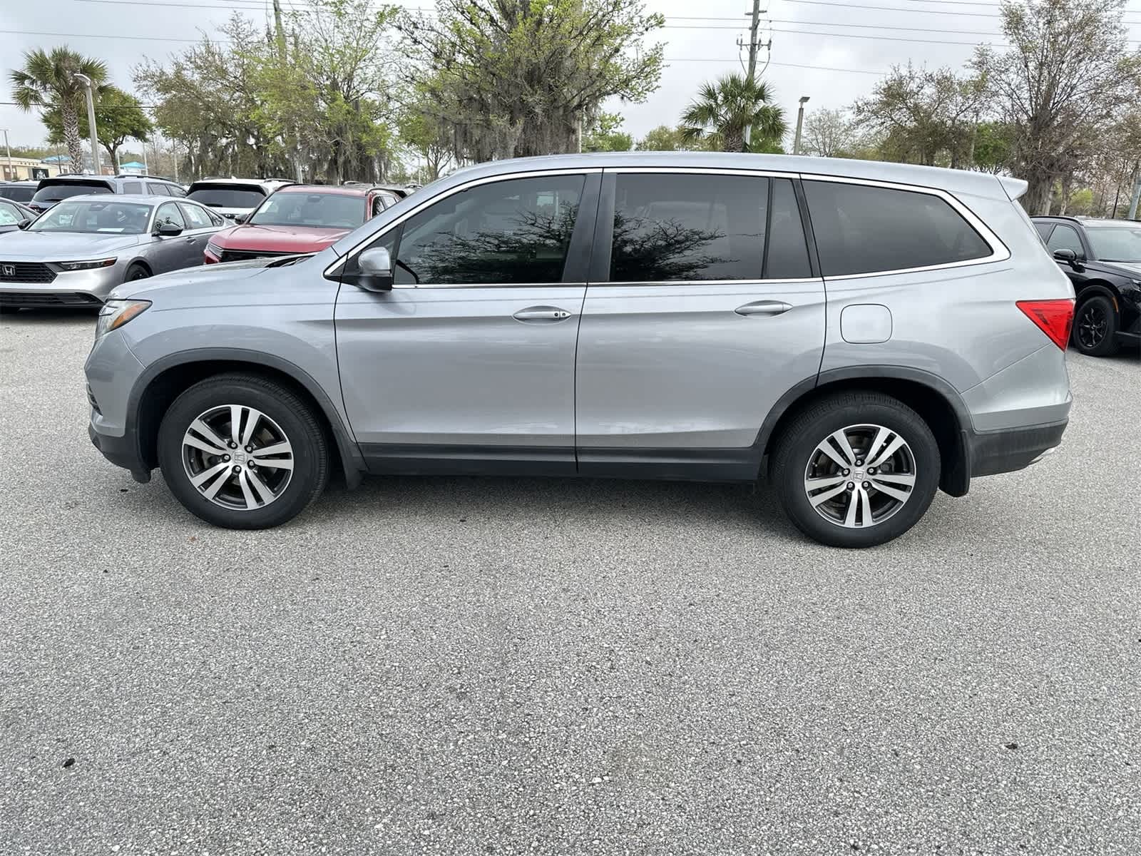 Thumbnail: 2018 Honda Pilot - 3