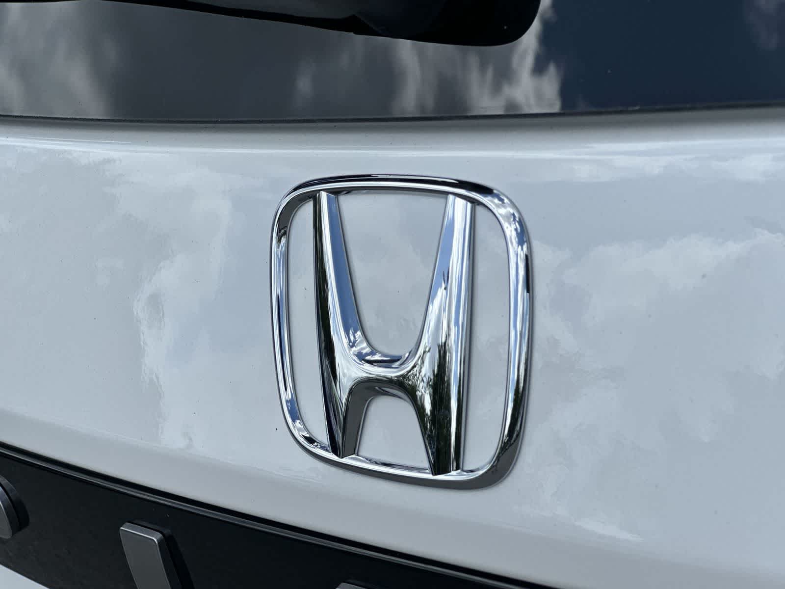 Thumbnail: 2026 Honda Pilot - 10