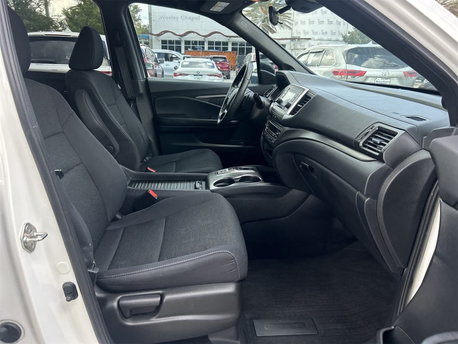 Thumbnail: 2019 Honda Passport - 17