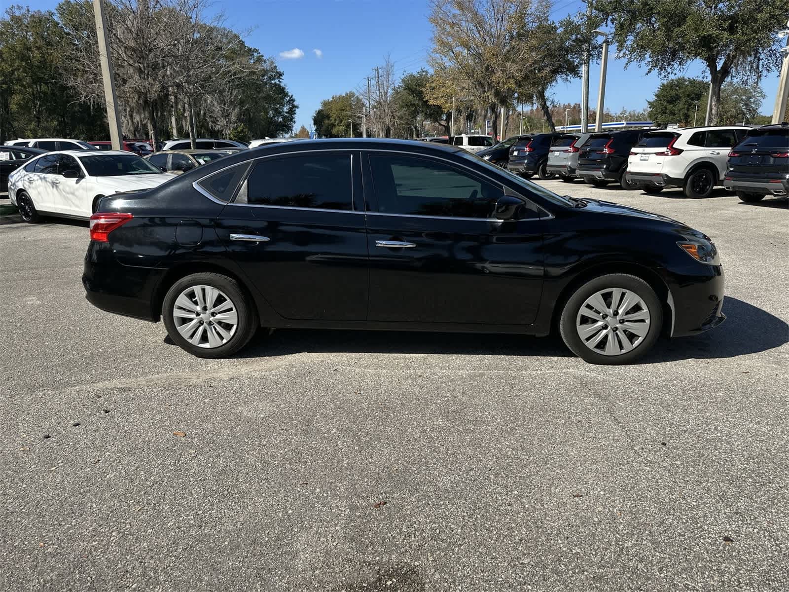 Thumbnail: 2018 Nissan Sentra - 7