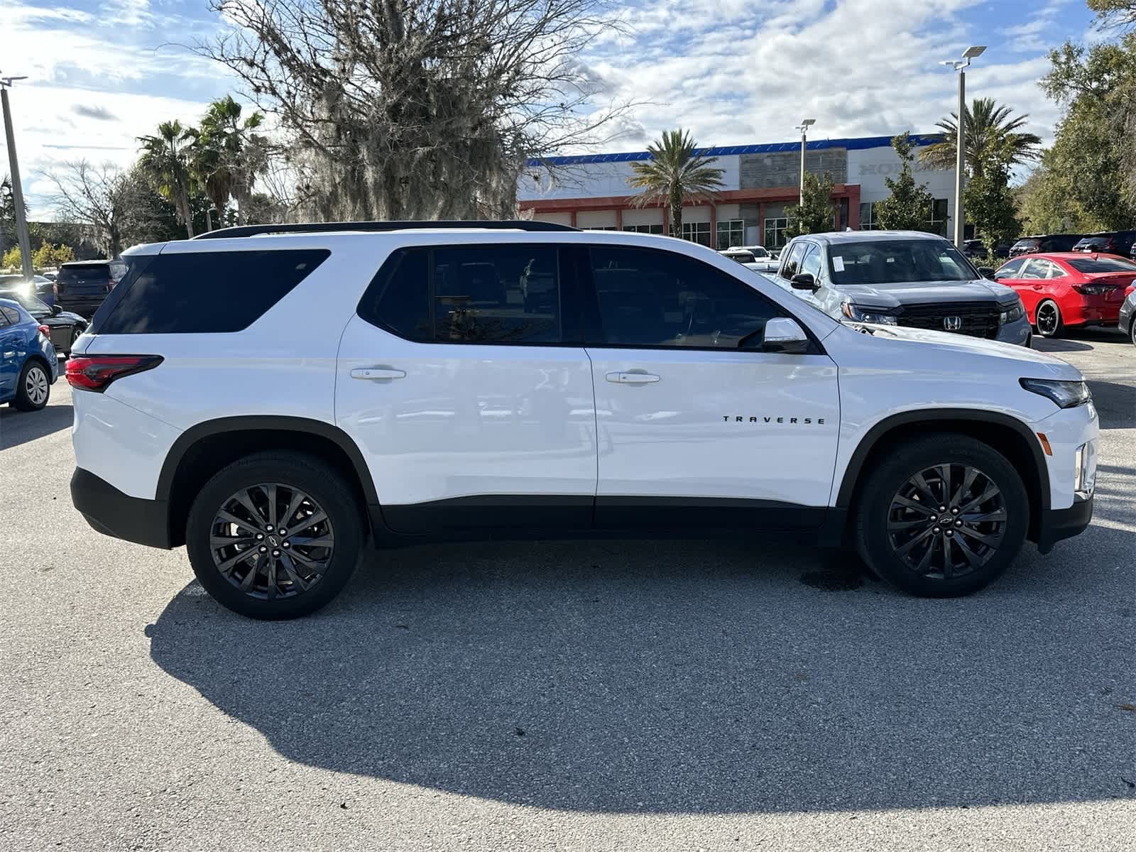 Thumbnail: 2022 Chevrolet Traverse - 7